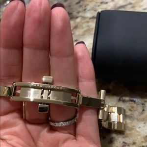 Marc Jacobs Accessories - New Marc Jacobs Riley round face gold watch Marc Jacobs Accessories - New Marc Jacobs Riley round face gold watch